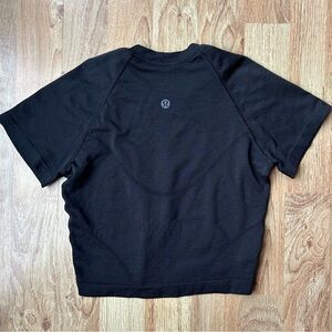 Lululemon Black Swiftly Crop Size 2